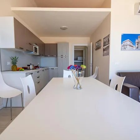 Residence Avola